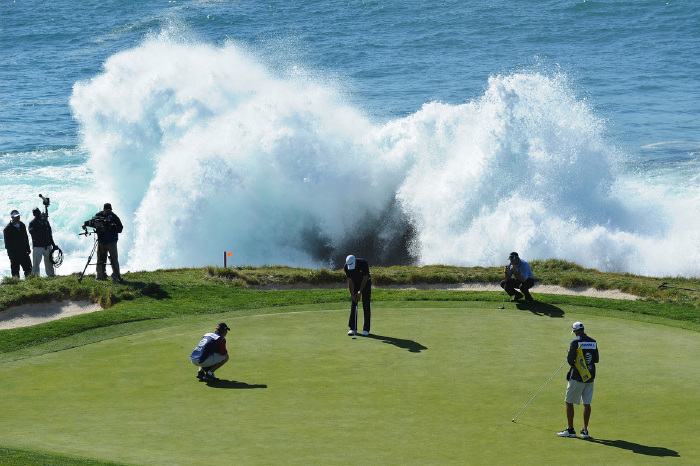 dustin-johnson-2010-pebble-beach.jpg