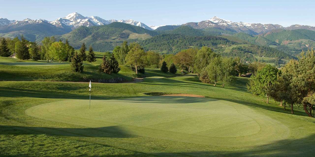 www.golfcourse-review.com